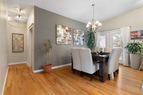 43 Cromwell Avenue Nw, Calgary, AB 