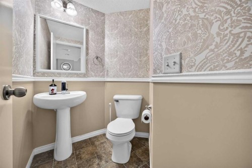 437 Tuscany Drive Nw, Calgary, AB - Indoor Photo Showing Bathroom