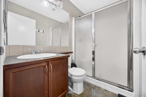 437 Tuscany Drive Nw, Calgary, AB - Indoor Photo Showing Bathroom