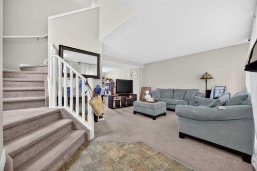 437 Tuscany Drive Nw, Calgary, AB - Indoor