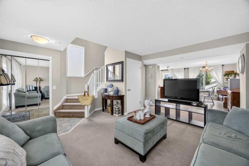 437 Tuscany Drive Nw, Calgary, AB - Indoor Photo Showing Living Room