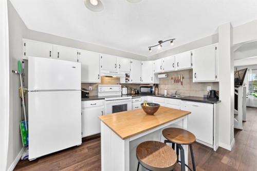 378 Midridge Drive Se, Calgary, AB 