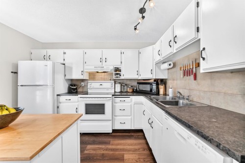 378 Midridge Drive Se, Calgary, AB 
