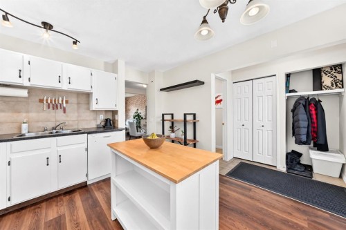 378 Midridge Drive Se, Calgary, AB 