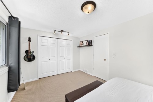 378 Midridge Drive Se, Calgary, AB 