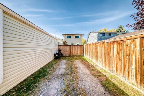 378 Midridge Drive Se, Calgary, AB 