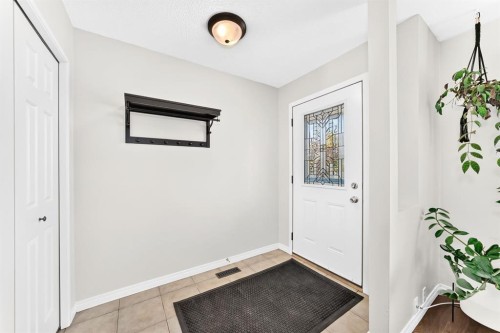 378 Midridge Drive Se, Calgary, AB 