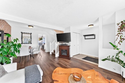 378 Midridge Drive Se, Calgary, AB 