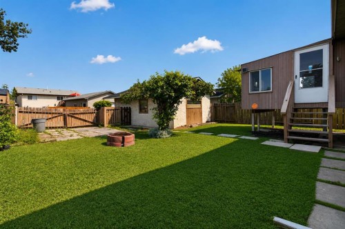 440 Ogden Drive Se, Calgary, AB - Outdoor