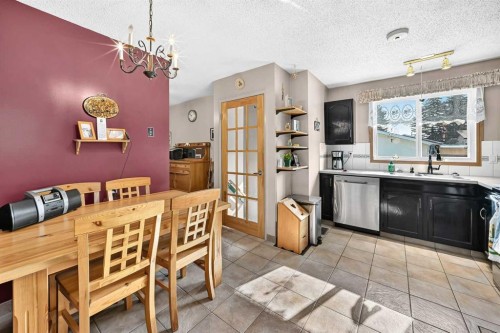 6432 Rundlehorn Drive Ne, Calgary, AB - Indoor Photo Showing Other Room