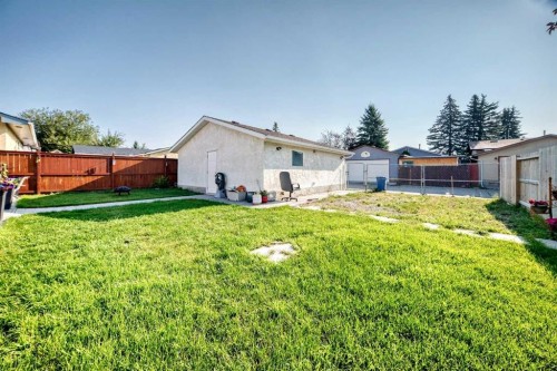 6432 Rundlehorn Drive Ne, Calgary, AB - Outdoor With Backyard