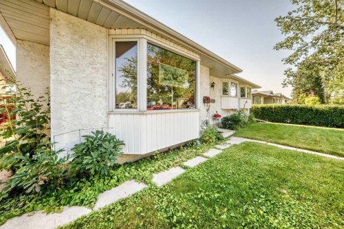6432 Rundlehorn Drive Ne, Calgary, AB - Outdoor