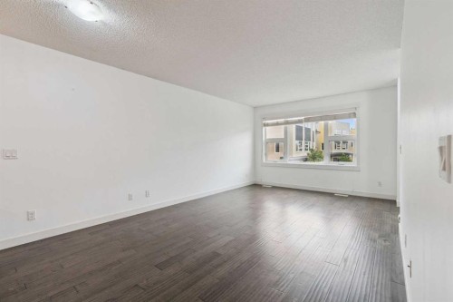 314 Covecreek Circle Ne, Calgary, AB - Indoor Photo Showing Other Room