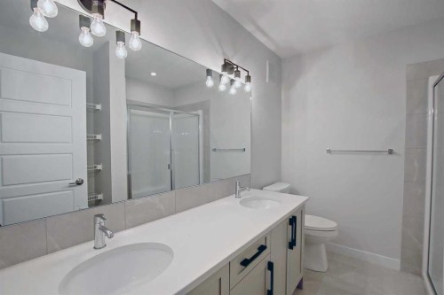 12 Topaz Place, Cochrane, AB - Indoor Photo Showing Bathroom
