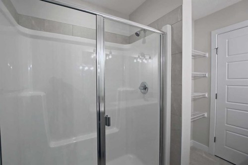12 Topaz Place, Cochrane, AB - Indoor Photo Showing Bathroom