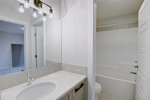 12 Topaz Place, Cochrane, AB - Indoor Photo Showing Bathroom