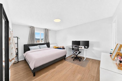 315 Appleglen Place Se, Calgary, AB - Indoor Photo Showing Bedroom