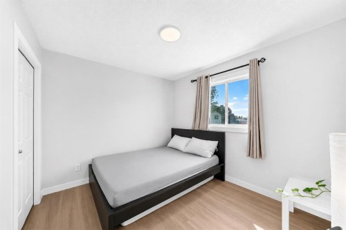 315 Appleglen Place Se, Calgary, AB - Indoor Photo Showing Bedroom