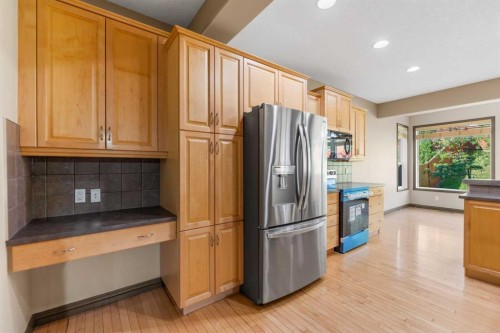 49 Panamount Rise Nw, Calgary, AB - Indoor Photo Showing Kitchen