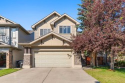 49 Panamount Rise NW Calgary, AB T3K 6B6
