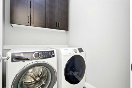 2014 6 Street Ne, Calgary, AB - Indoor Photo Showing Laundry Room
