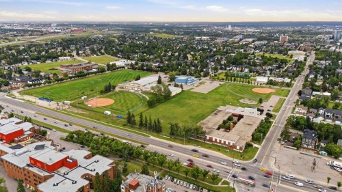 2014 6 Street Ne, Calgary, AB - Outdoor With View