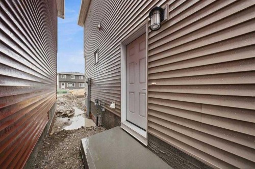 272 Huxbury View Ne, Calgary, AB - Outdoor