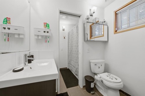 240 Shawinigan Drive Sw, Calgary, AB 