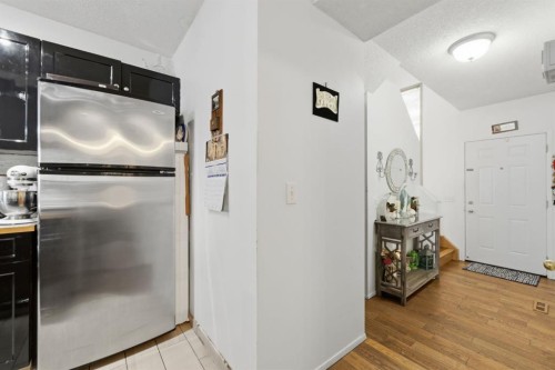 240 Shawinigan Drive Sw, Calgary, AB 
