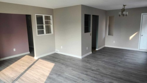 6736 Malvern Road Ne, Calgary, AB - Indoor Photo Showing Other Room
