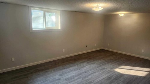 6736 Malvern Road Ne, Calgary, AB - Indoor Photo Showing Other Room