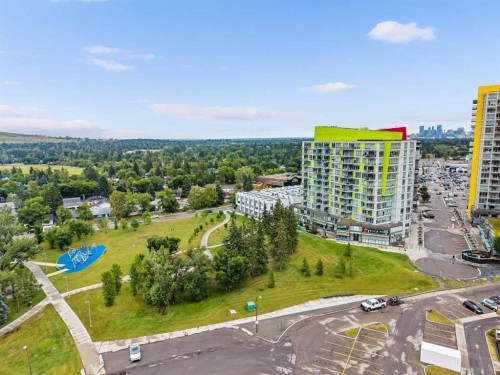 811-30 Brentwood Common Nw, Calgary, AB - Outdoor With View