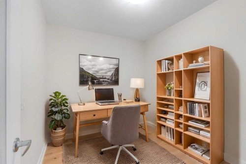 811-30 Brentwood Common Nw, Calgary, AB - Indoor Photo Showing Office