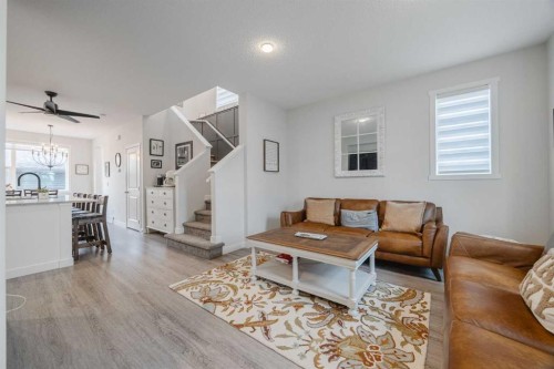 788 Walgrove Boulevard Se, Calgary, AB - Indoor Photo Showing Living Room