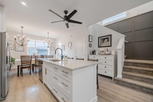 788 Walgrove Boulevard Se, Calgary, AB - Indoor Photo Showing Kitchen