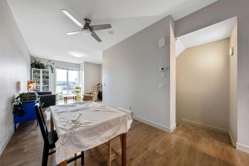 3541 69 Street Nw, Calgary, AB - Indoor Photo Showing Dining Room
