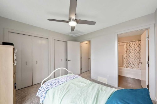 3541 69 Street Nw, Calgary, AB - Indoor Photo Showing Bedroom