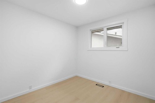 52 Penedo Place Se, Calgary, AB - Indoor Photo Showing Other Room