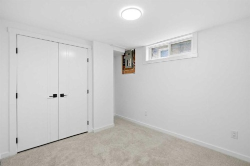 52 Penedo Place Se, Calgary, AB - Indoor Photo Showing Other Room