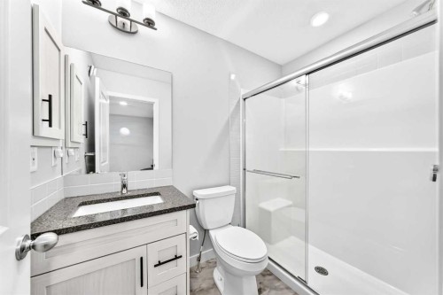 164 Langwell Common Se, Airdrie, AB - Indoor Photo Showing Bathroom