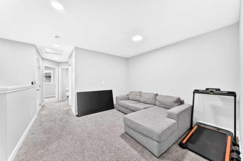 164 Langwell Common Se, Airdrie, AB - Indoor