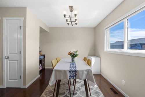 140 Walden Gate Se, Calgary, AB - Indoor Photo Showing Dining Room