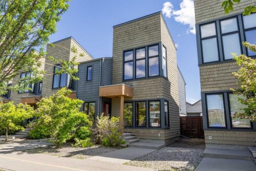 140 Walden Gate Se, Calgary, AB - Outdoor With Facade