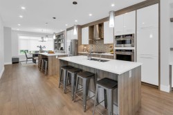 1412 41 Street SW Calgary, AB T3C 1X6