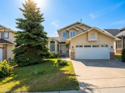 153 Hawkdale Circle NW Calgary, AB T3G 2W9