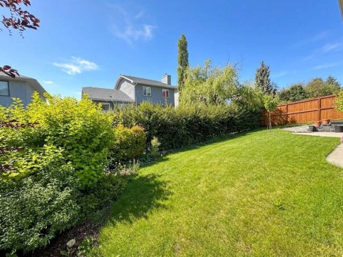 153 Hawkdale Circle Nw, Calgary, AB - Outdoor