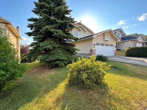 153 Hawkdale Circle Nw, Calgary, AB - Outdoor