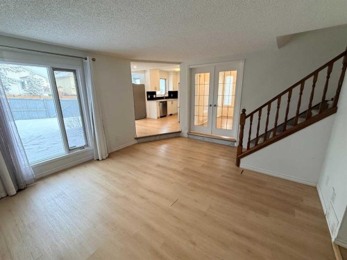 651 Macewan Drive Nw, Calgary, AB - Indoor