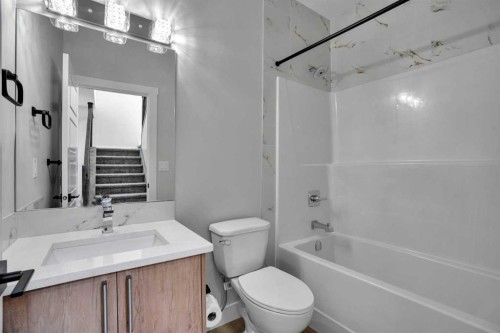 534 Ranch Green, Strathmore, AB - Indoor Photo Showing Bathroom
