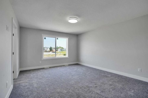 534 Ranch Green, Strathmore, AB - Indoor Photo Showing Other Room